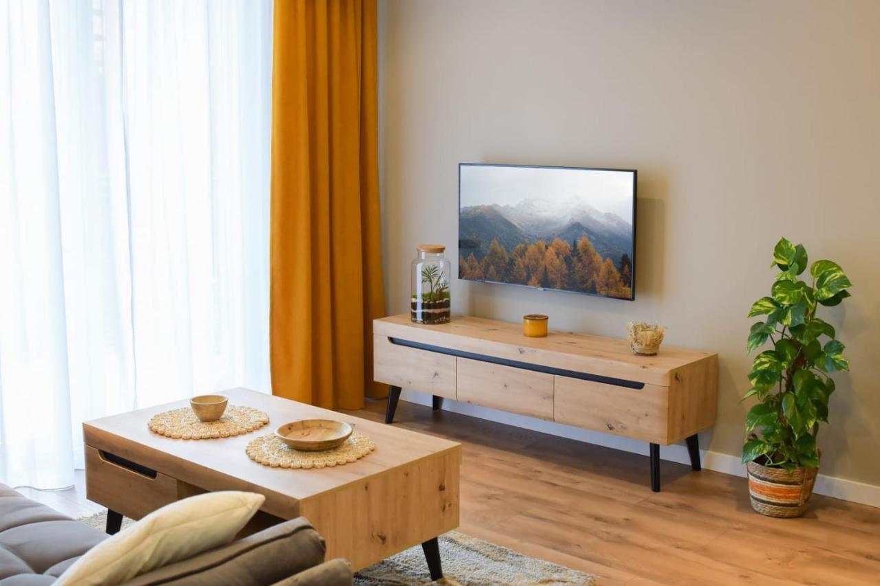 Apartment 3b